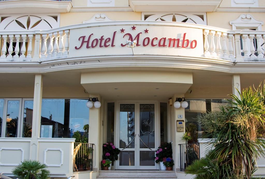 Hotel Mocambo Piscina E Spiaggia San Benedetto del Tronto Exterior foto